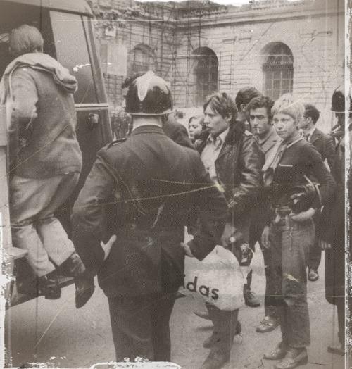 arrestation d'étudiants en mai 68